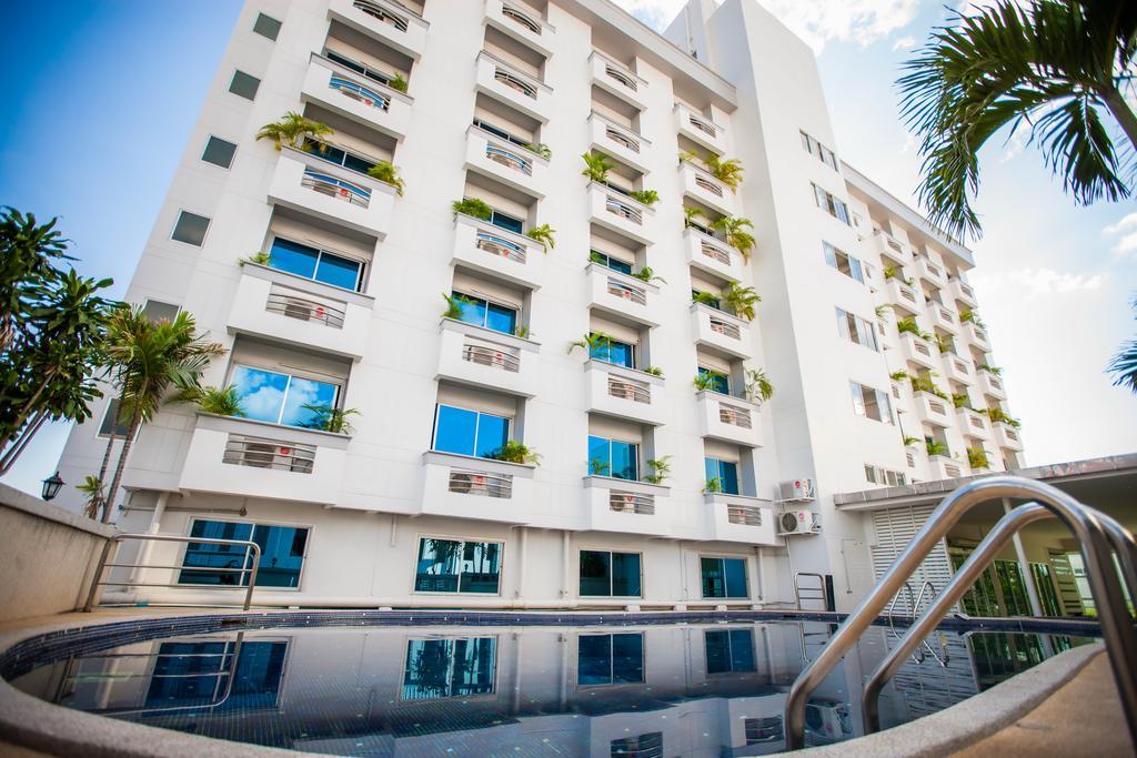 Golden City Rayong Hotel Luaran gambar