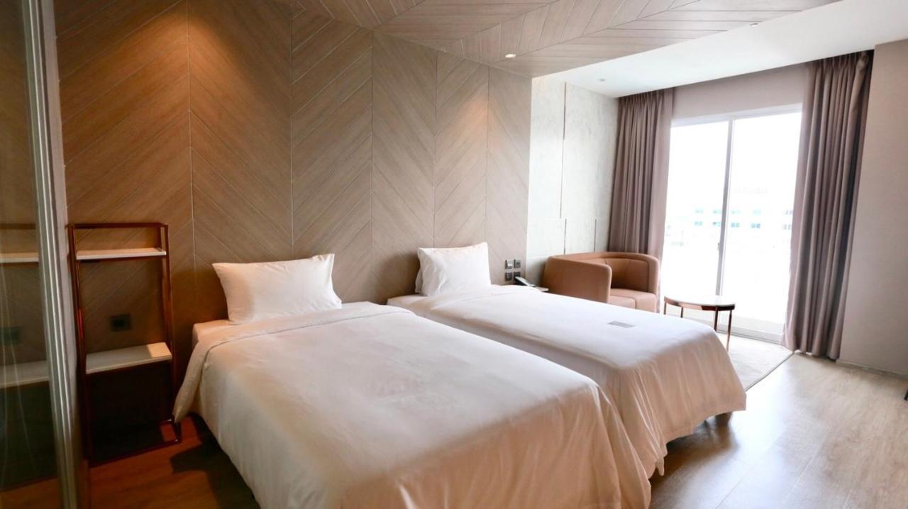 Golden City Rayong Hotel Luaran gambar