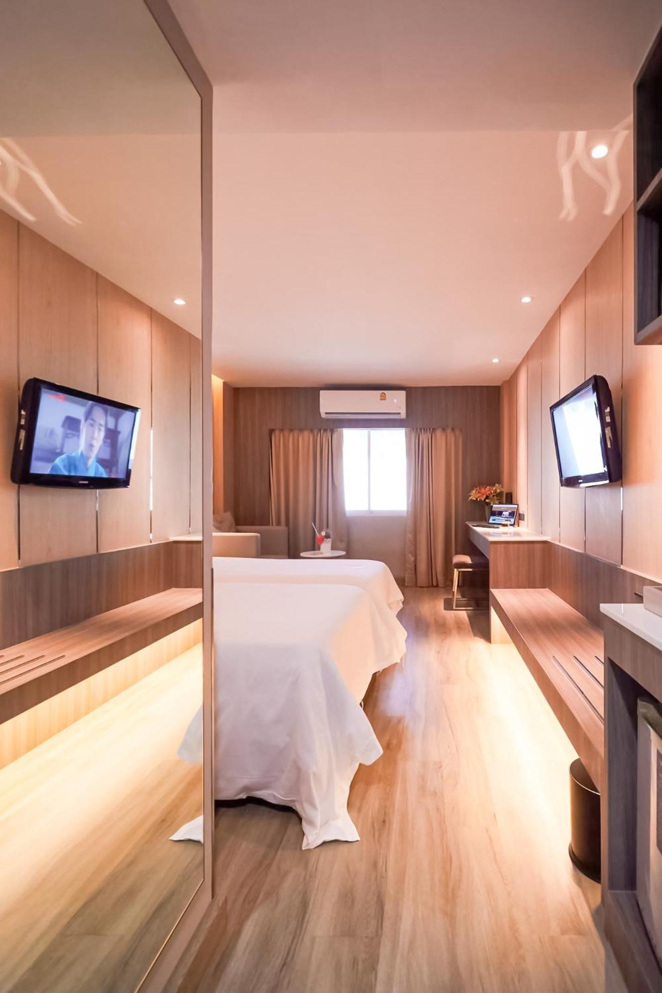 Golden City Rayong Hotel Luaran gambar